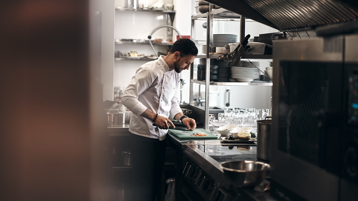 Knife skills for vegetable preparation